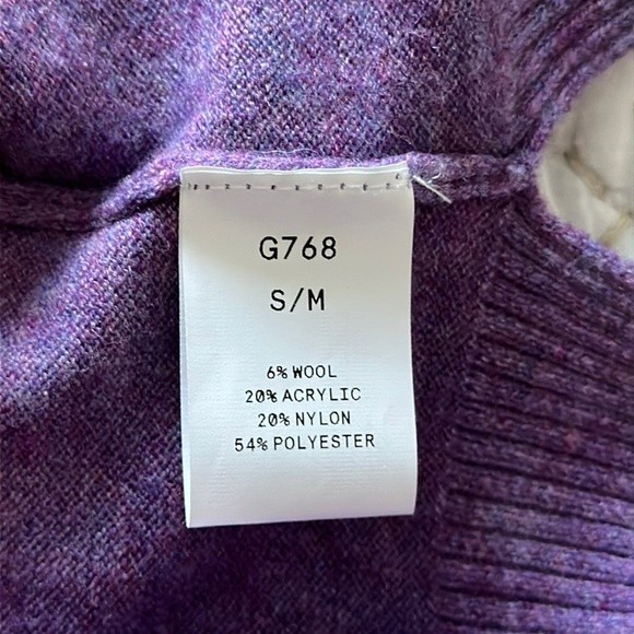 Kerisma Women’s Wool Blend Oversized Long Sleeve Purple sweater Size S/M - Picture 8 of 10